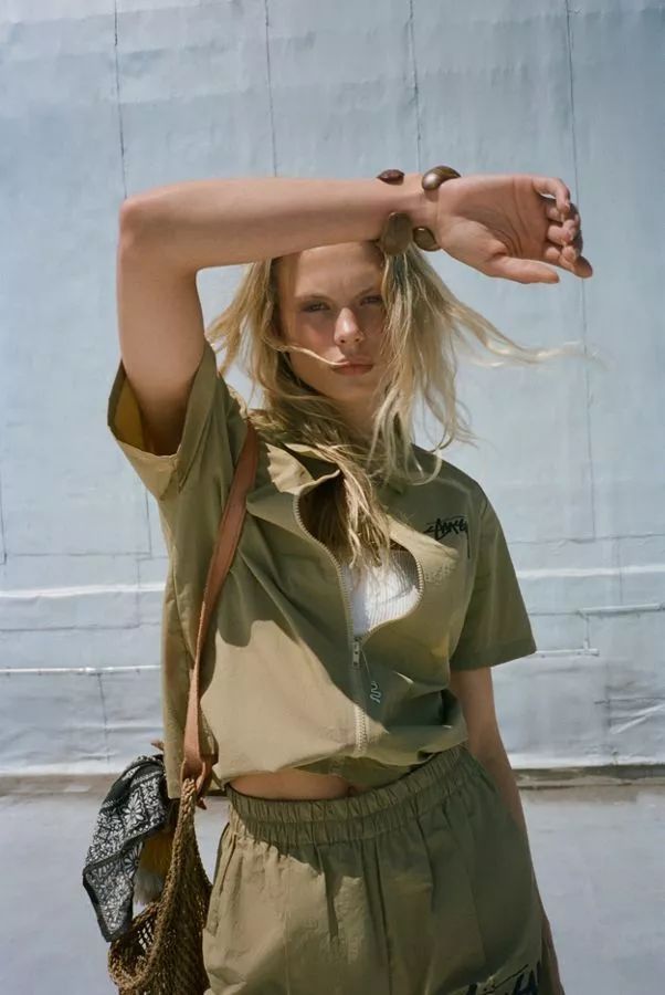 娱乐圈的小花有哪些,娱乐圈里的小花