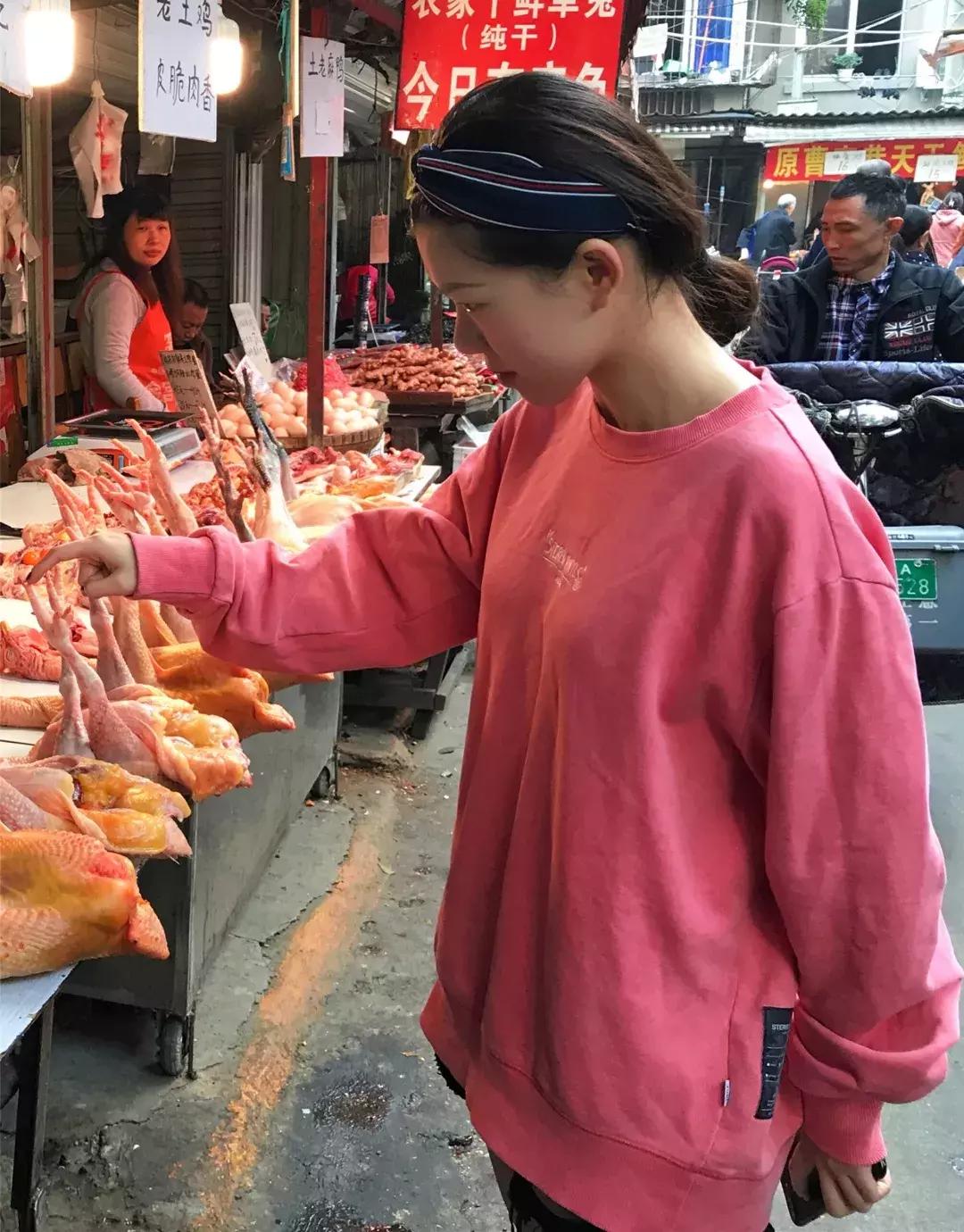 菜市男孩视频素材,菜市场男童