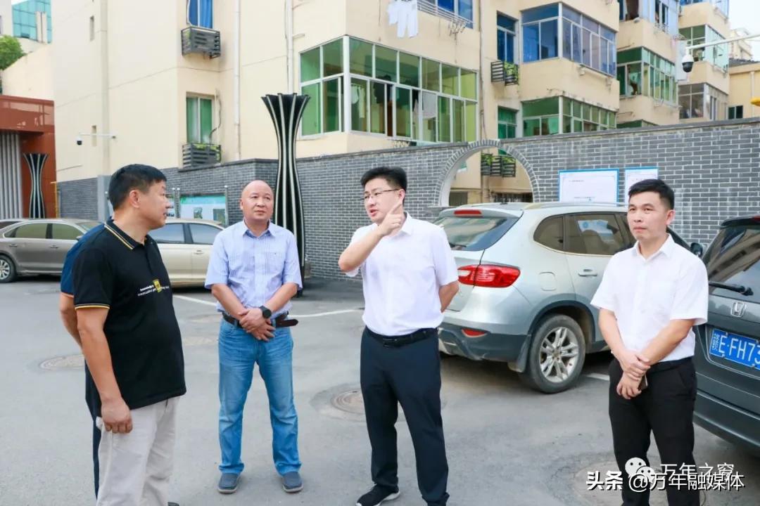 老旧小区改造加装电梯和推倒重建,老旧小区加装电梯住建局的职责