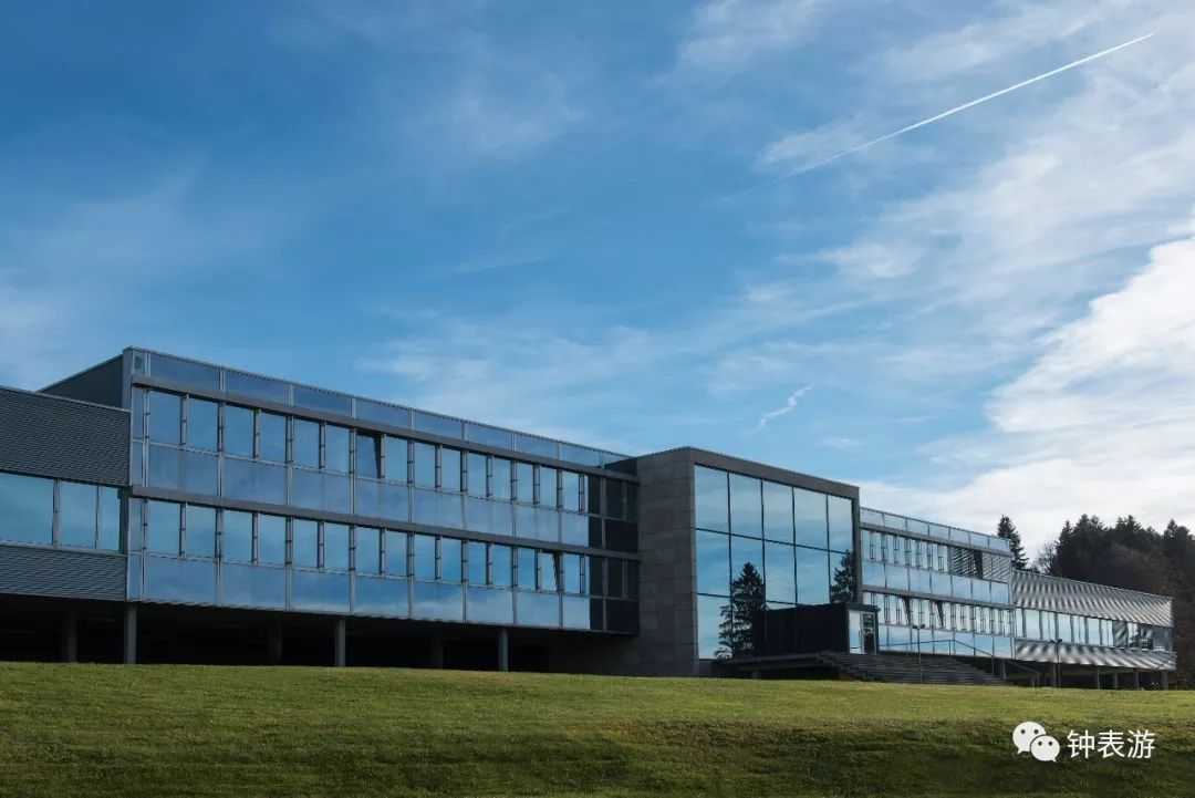 CHANEL香奈儿是专业制表吗?你拥有香奈儿J12吗?