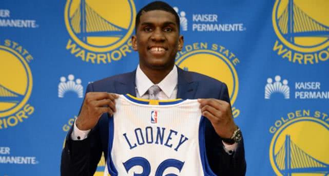 联盟硬汉！锁骨骨折，仅仅只休息一场便火线复出救主，值得钦佩