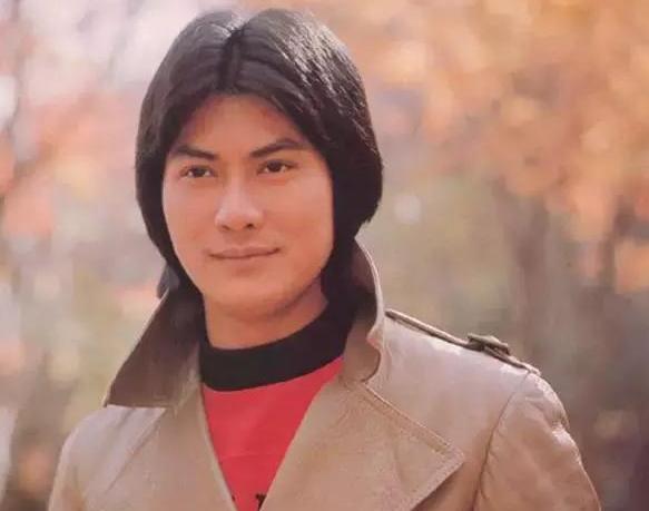 邓光荣和向华强之争,邓光荣向华强在香港谁的实力大