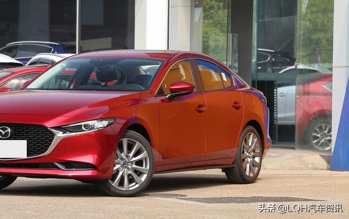 9.99万昂克赛拉可以自己加的配置,5万2千8的昂克赛拉