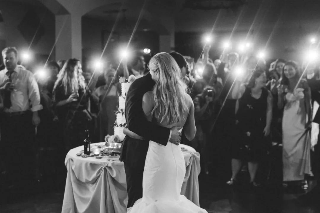 100寮犳渶鏂拌幏濂栧绀肩収,33涓幏濂栫殑濠氱ぜ鐓х墖瀹屽叏鍚稿紩鐪肩悆