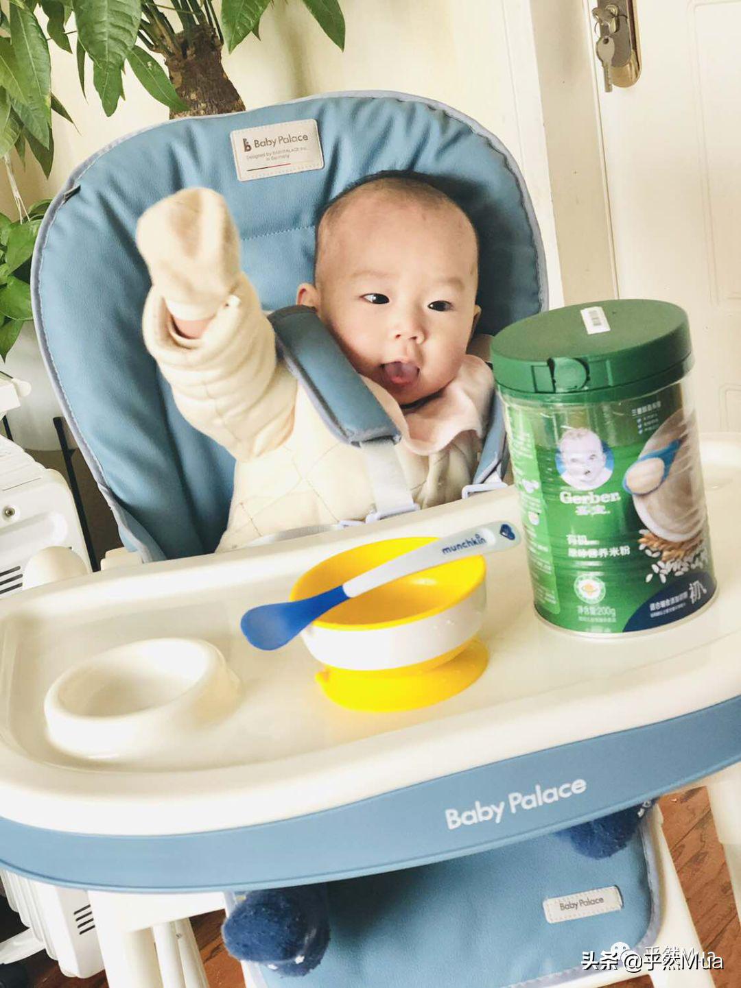 婴儿吃第一口辅食需要选日子吗,母乳宝宝的第一口辅食米粉怎么选