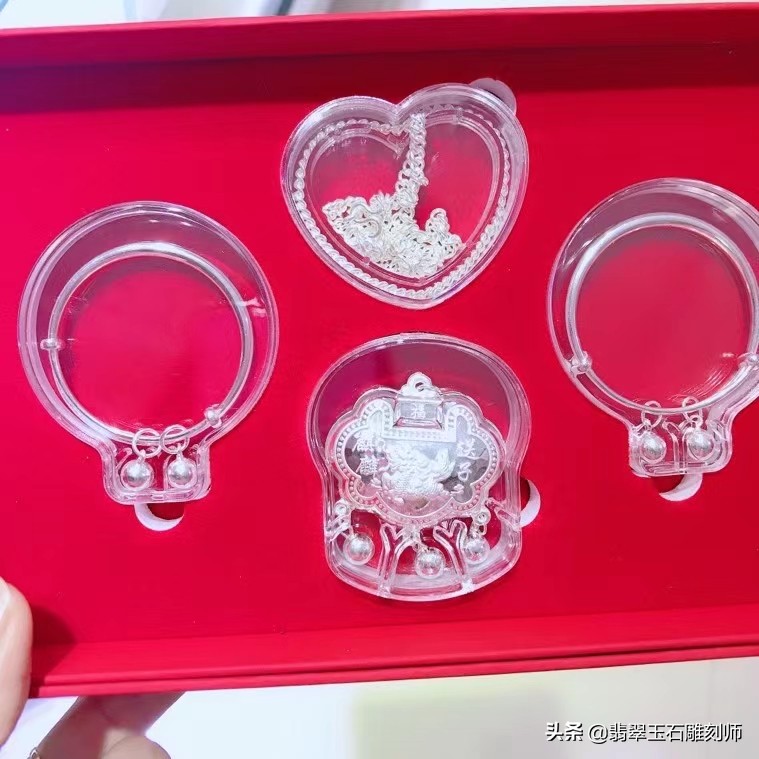 结婚三金选择黄金还是彩金,结婚金首饰怎么挑选