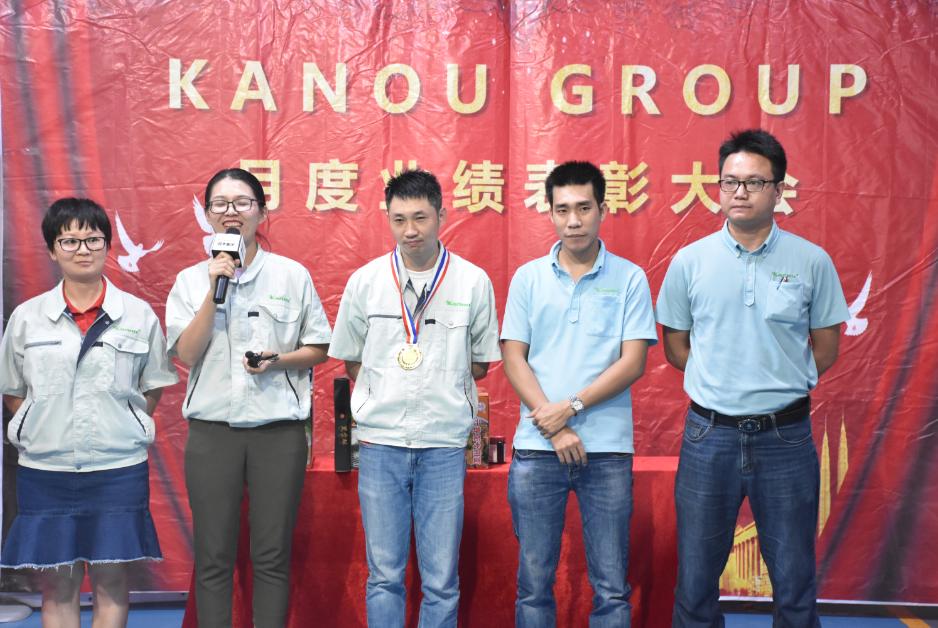 半年业绩表彰大会领导发言稿,入职周年简短发言