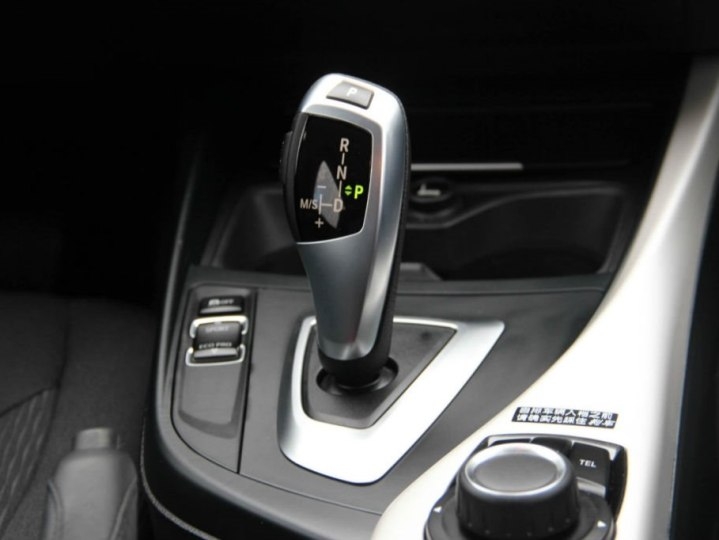 宝马1系小钢炮116,宝马14款116i能插u盘吗