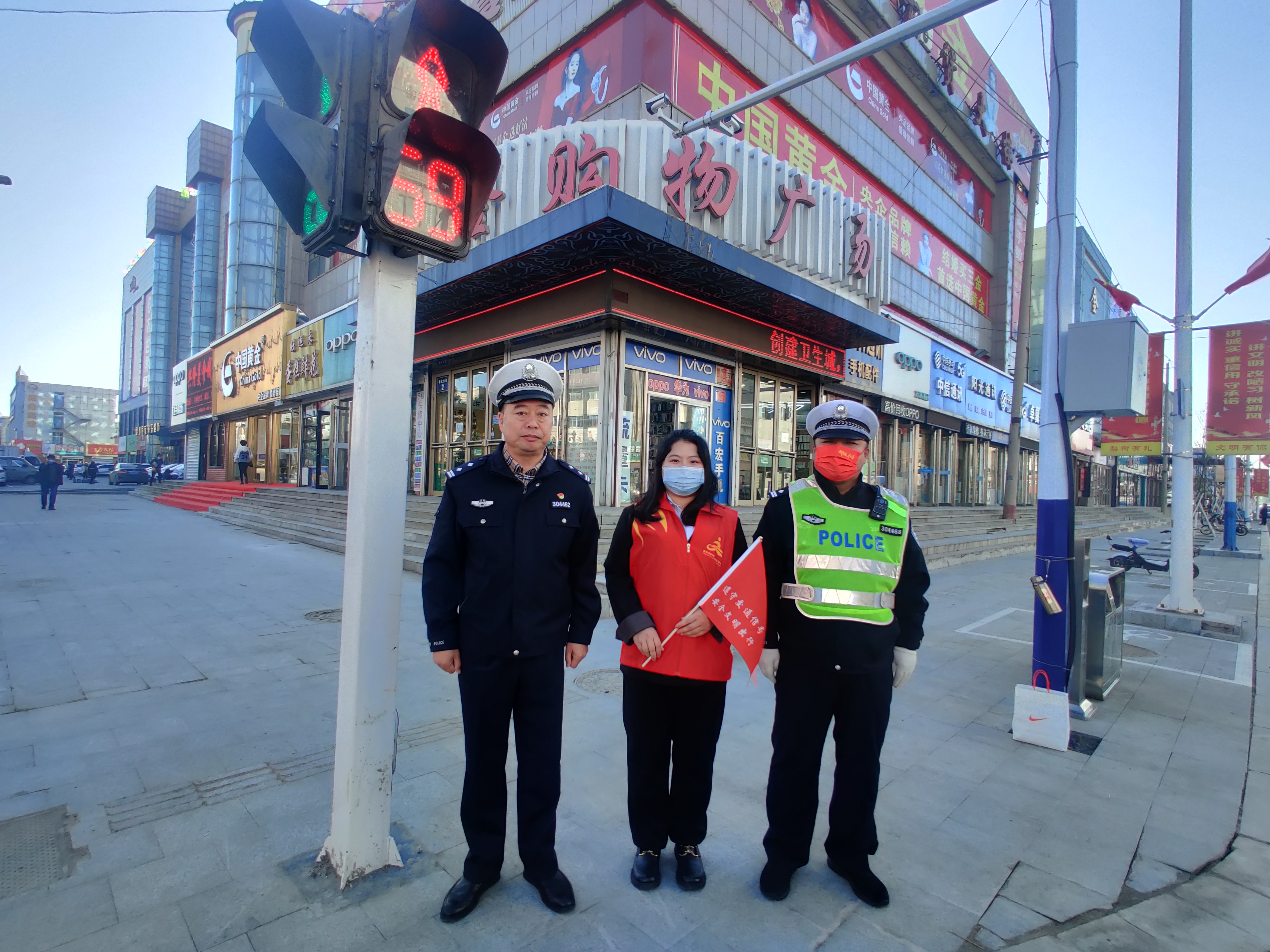 梨树交警充分发挥*党**员先锋模范作用全力做好创建省级文明城交通安全管理工作