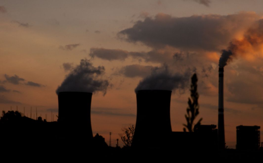 尼康d700怎么拍视频教程,尼康d700带手柄效果如何