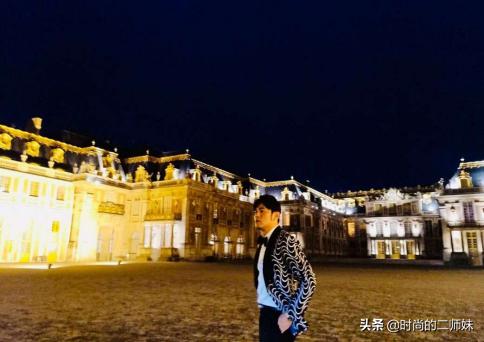 昆凌时尚大片曝光视频,昆凌现身紧身牛仔裤外套身材