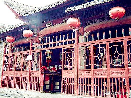 山东菏泽水浒第一城,菏泽很富吗