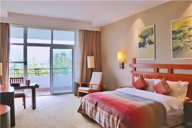 雅安楠水阁温泉游玩,雅安楠水阁酒店和梦温泉哪个好