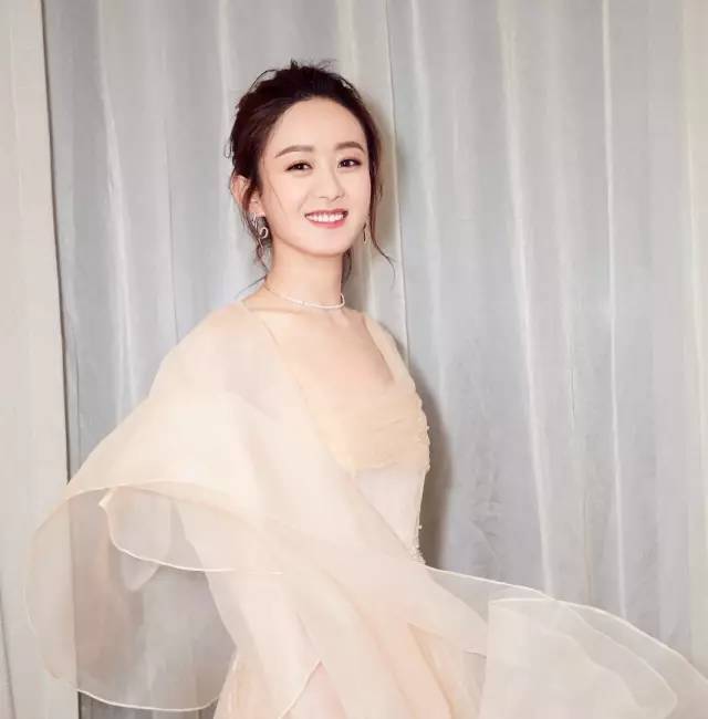 平价女明星耳环,APMMonaco是女款首饰吗