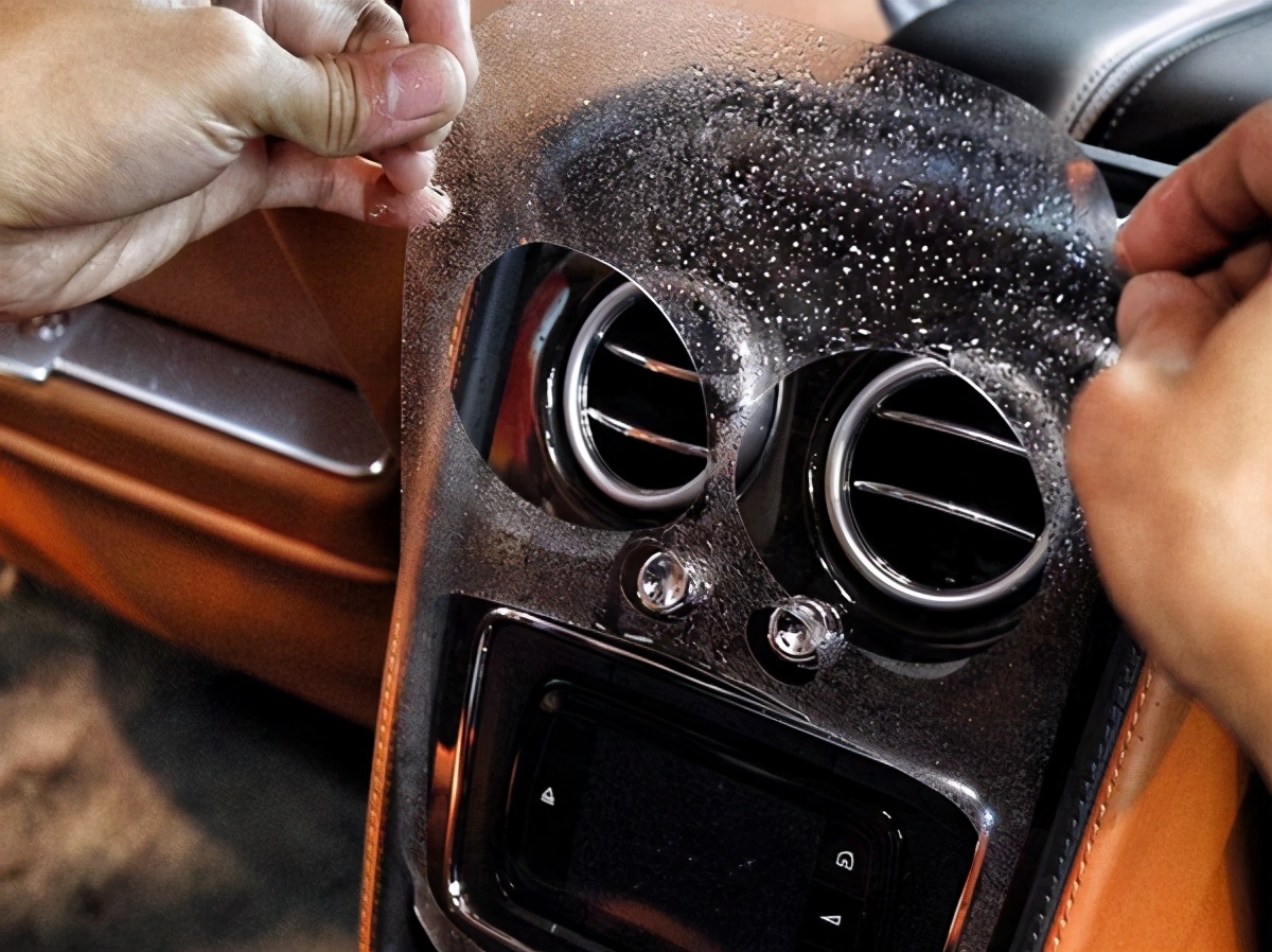 内饰保护膜,内饰保护膜贴与没贴