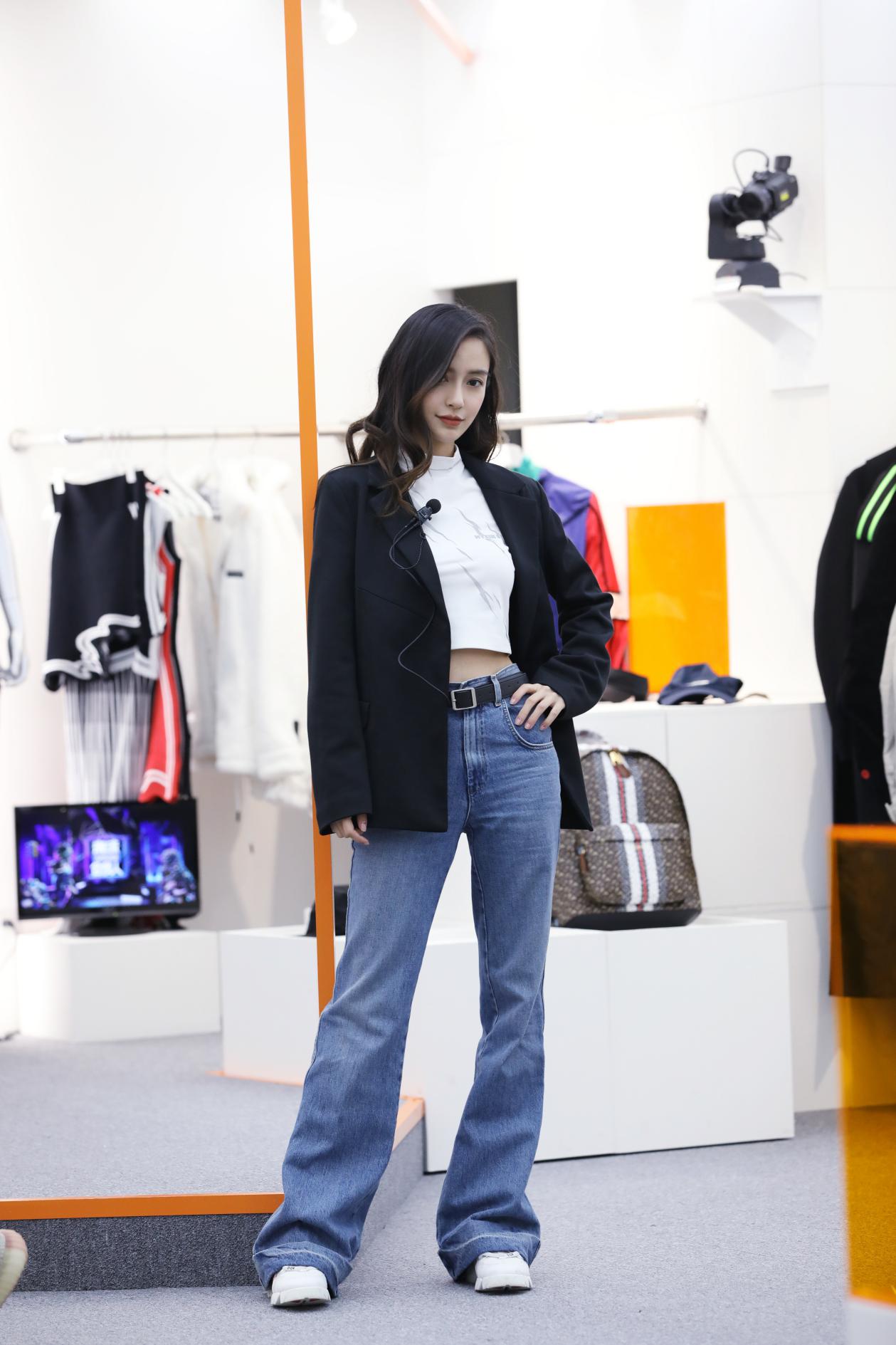 下身胖能穿阔腿裤吗,下半身胖胯宽穿阔腿裤好看吗