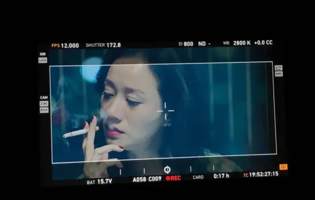 倪虹洁人到中年,42岁倪虹洁美丽依旧