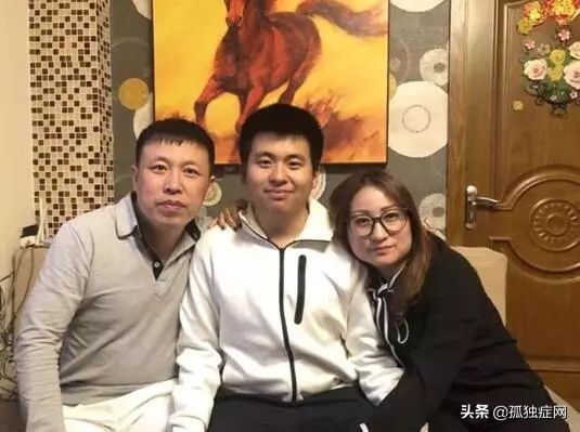 奇迹!14年付出,星儿“变身”足球健将、数学“高手”