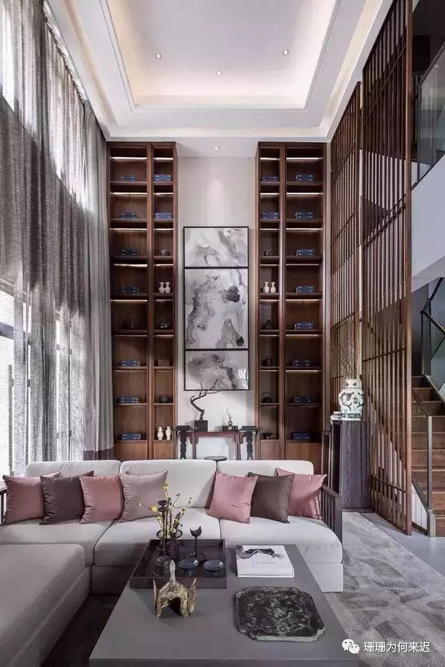 意式极简挑空客厅效果图,简约挑空客厅设计