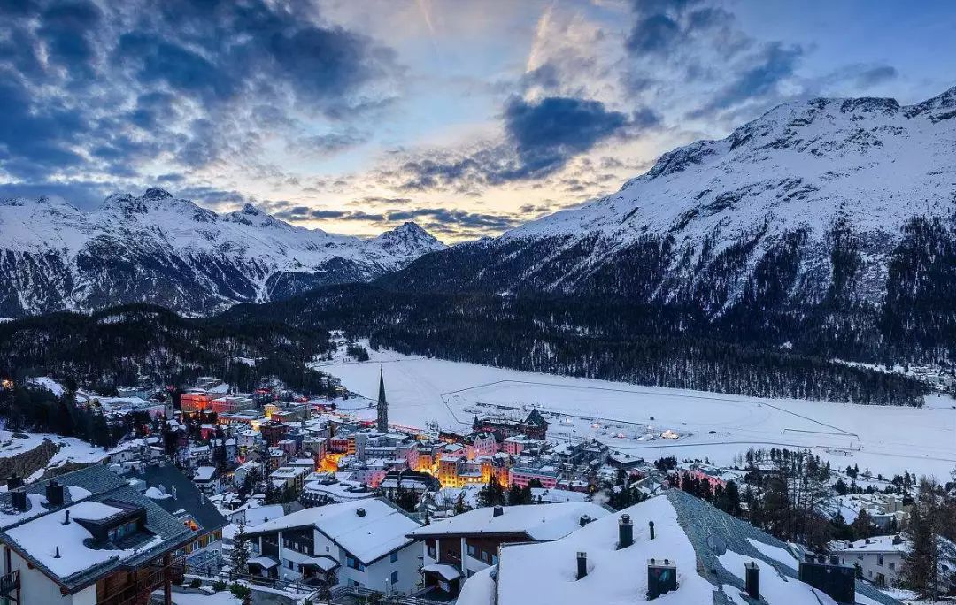 神秘清水芙蓉小镇，名字少有人知，游客来滑雪体验“飞一般”感觉