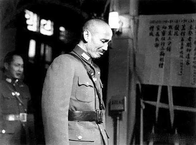 1979年*小平邓**访美，谈及往事总统卡特才意识到，自己早已败过一次