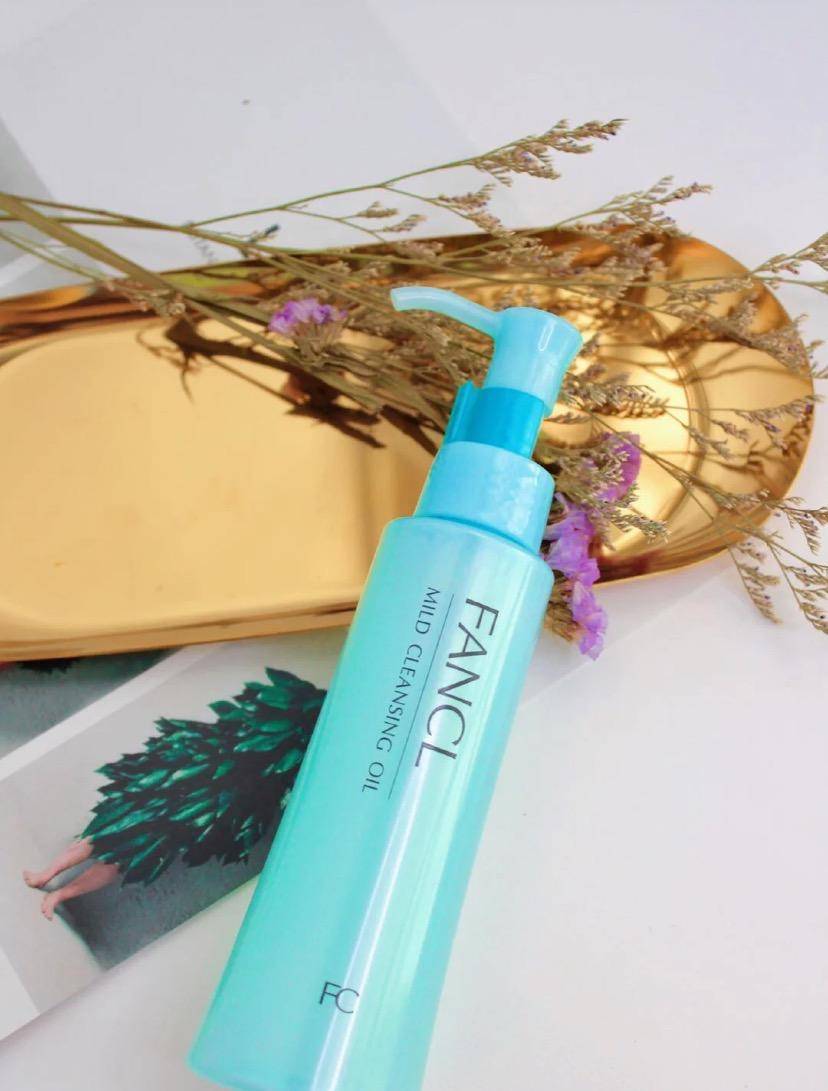 如何正确处理粉刺闭口,闭口粉刺怎么去除教你一个小妙招