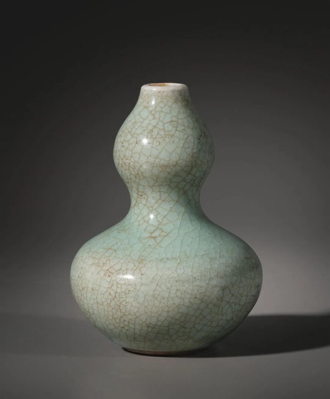 2024春拍晚清瓷器成交记录,2021中国艺术品明清瓷器成交前十