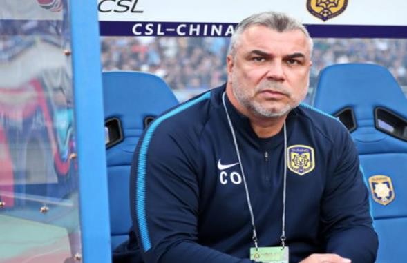 苏宁解散后续，主帅自掏腰包为全队买手机，重情重义却是这般结局