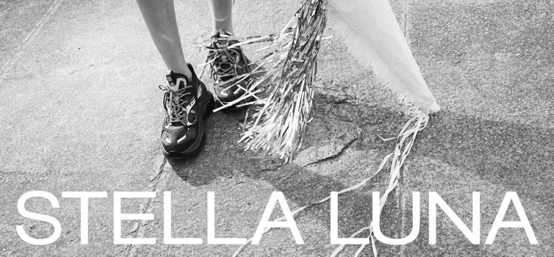 prada普拉达300元,prada旗下鞋子