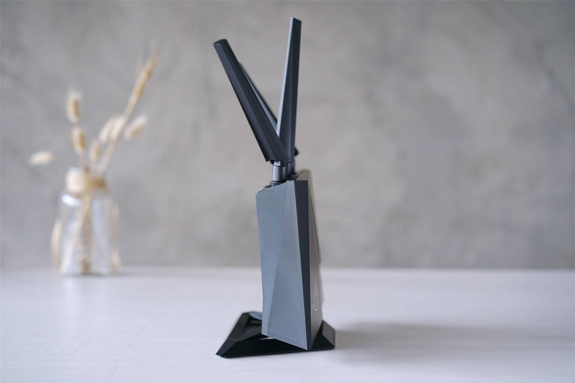 rogac2900路由器测评,roggt-ac2900双频游戏路由器开箱