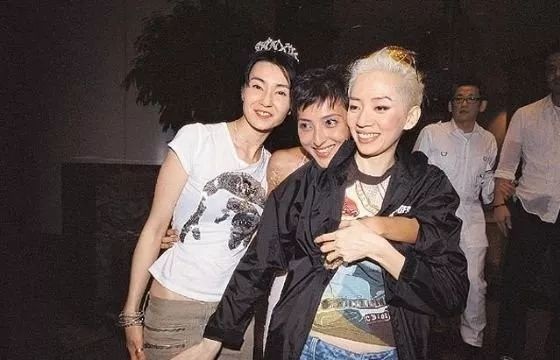 人脉的力量，荆哥传说之：大湾区5人组背后辐射的港圈天王天后们