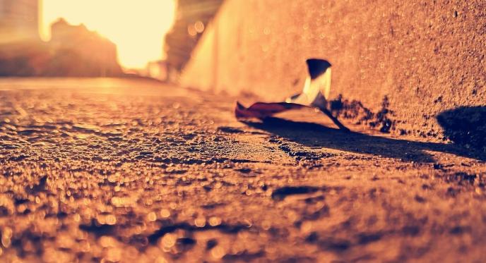 不要透支你和别人之间的关系,不要透支别人对你的好