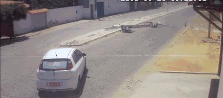 搞笑gif姑娘你也太强大了,搞笑gif开心一刻妹子的眼神