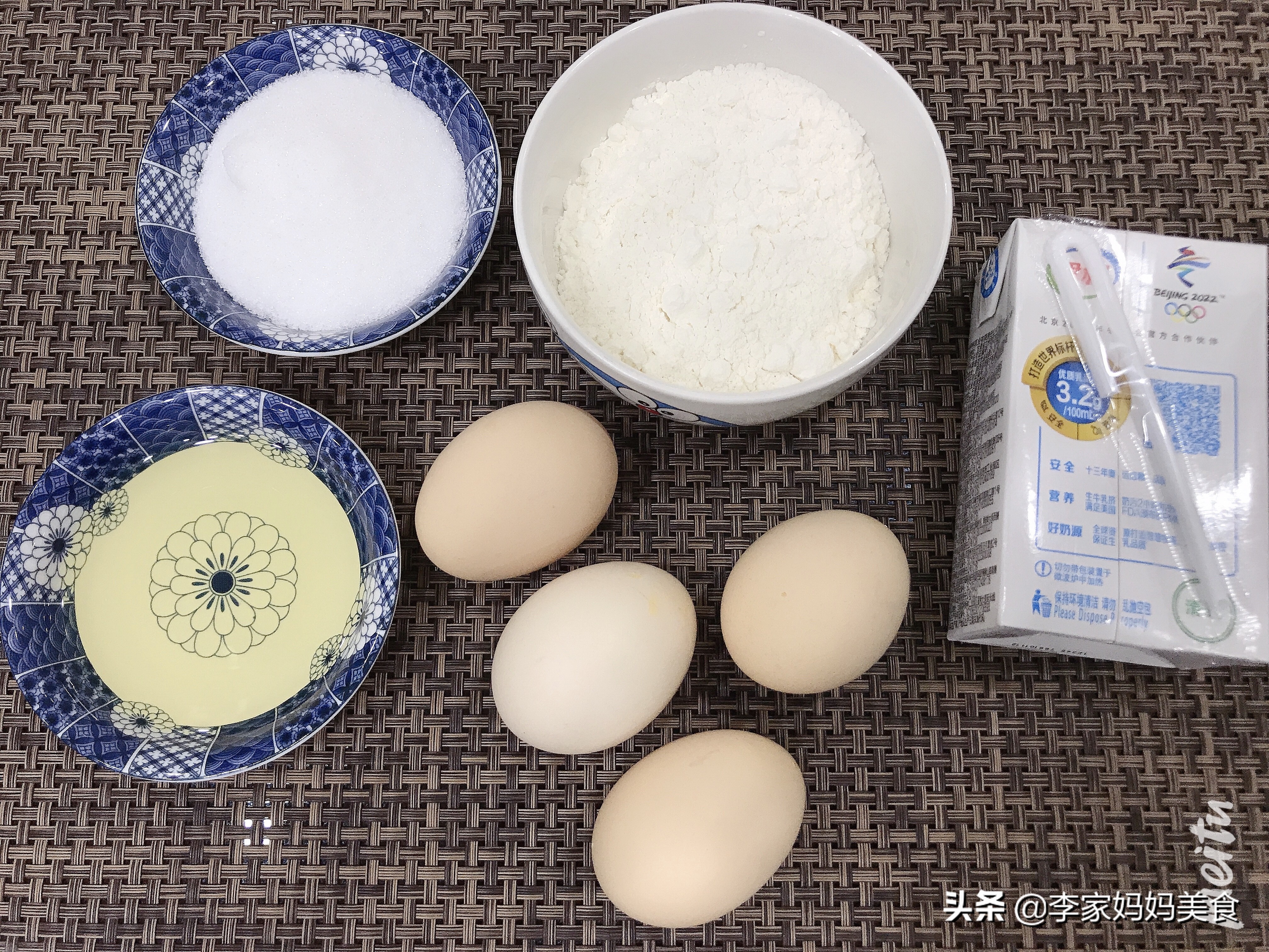 不用电饭煲做的蛋糕不塌陷,蛋糕不塌不回缩的诀窍电饭煲