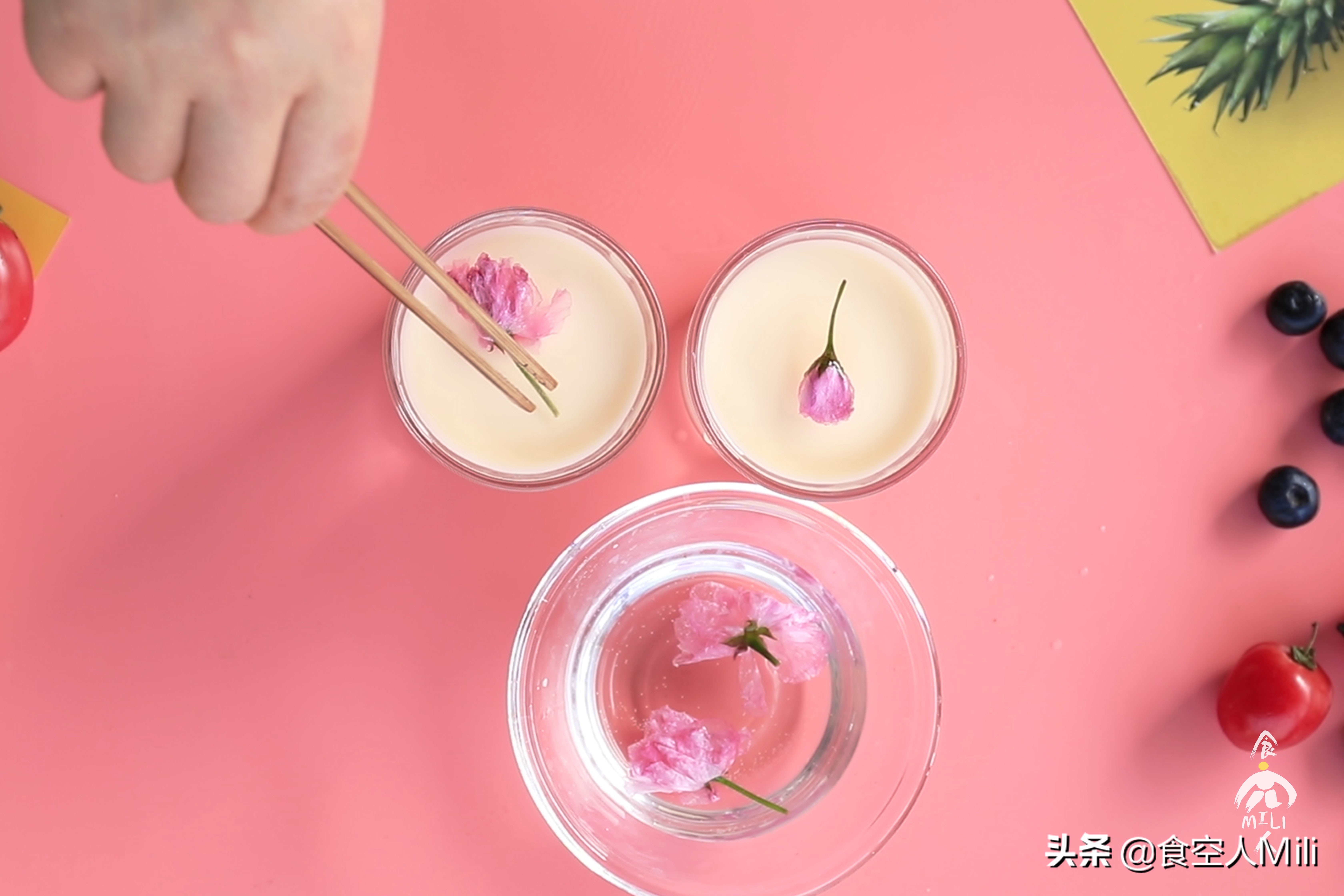 最火的樱花果冻甜品,超醇滑芝士布丁