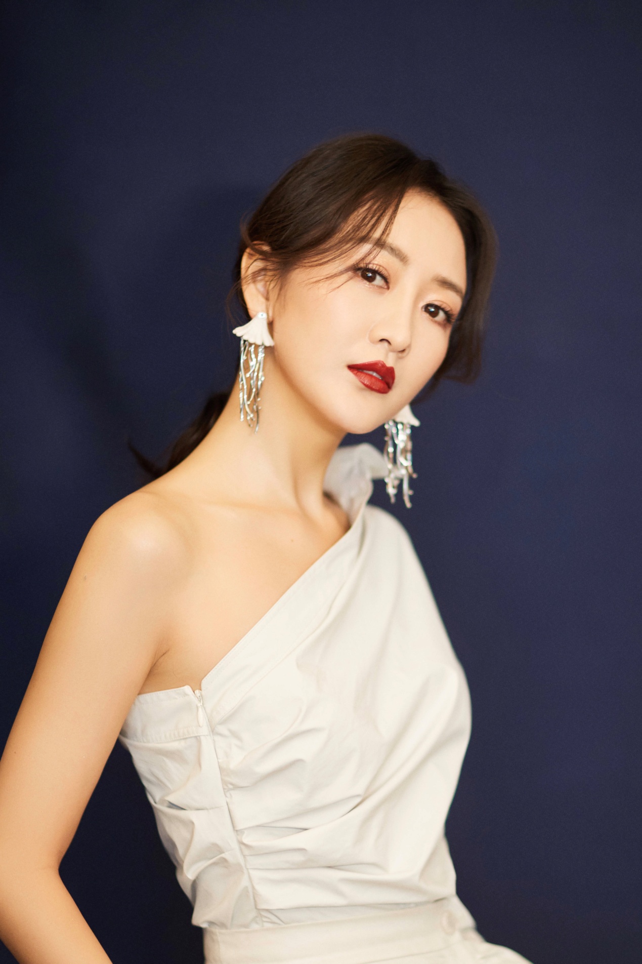 自测浓妆还是淡妆,浓妆和淡妆的自测