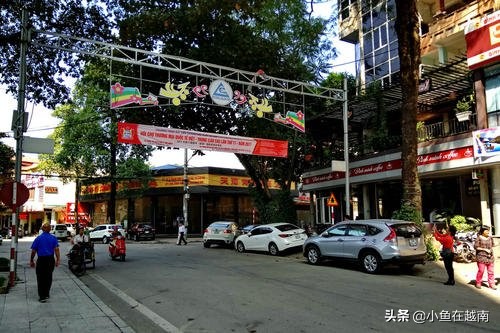 《走进越南》043期：中越三大陆路口岸，一边是城市，一边是县城