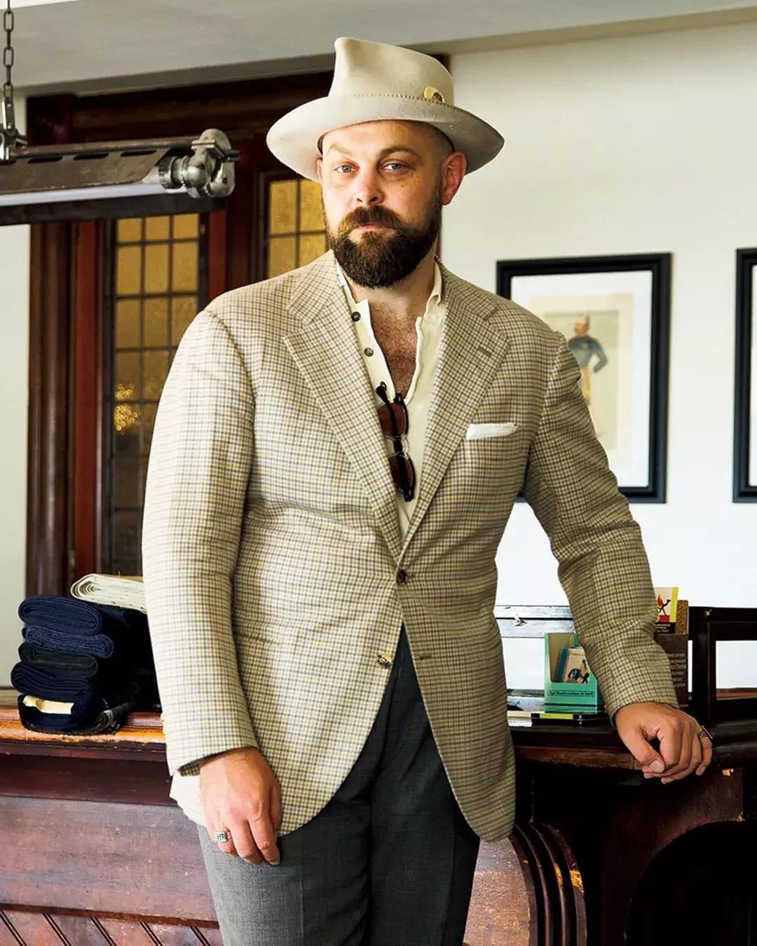 适合肥胖人穿的西服,既然身高改变不了那就改变身材