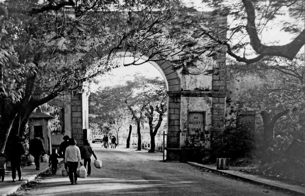 52年中葡冲突，英美出面威胁，舰队开赴香港，最终结局如何？