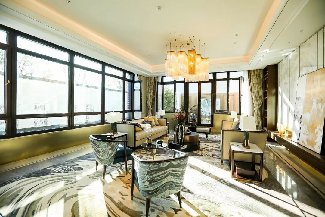 两年业绩对比图表,两年业绩对比柱状图