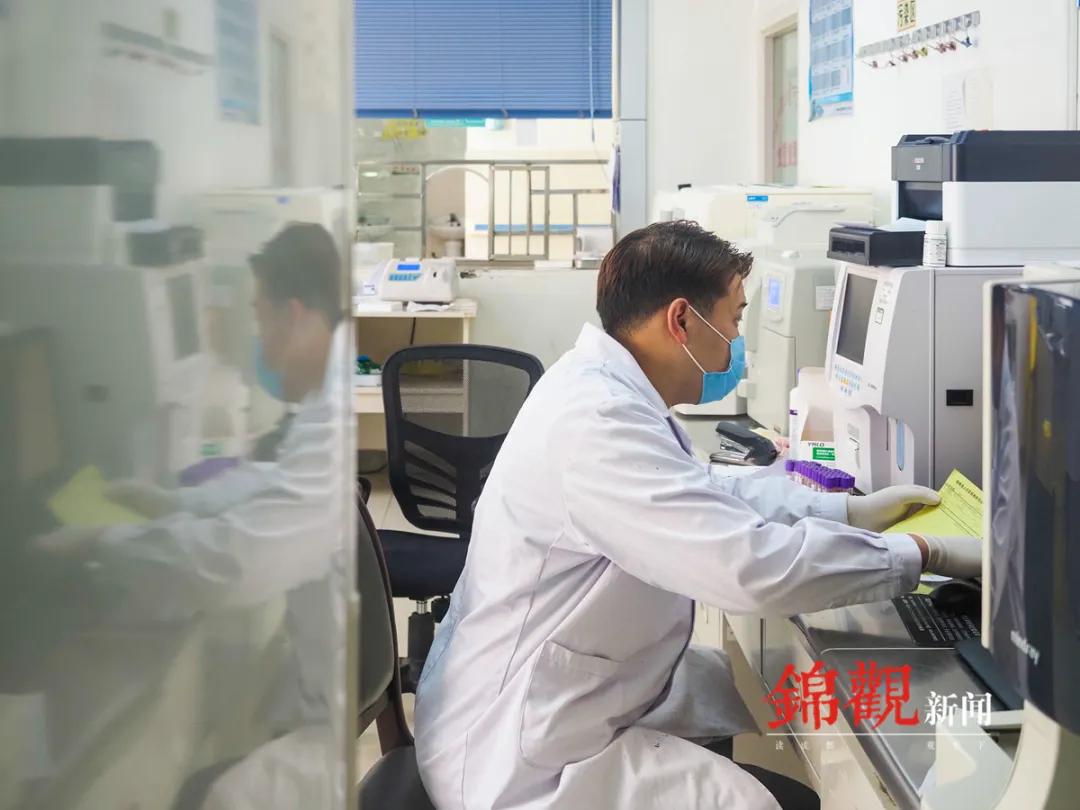 雪山下建筑物,雪山下建一座自己的木屋