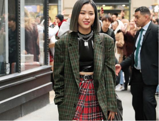 短裤搭配什么靴子显腿长,搭配靴子的显瘦裤子