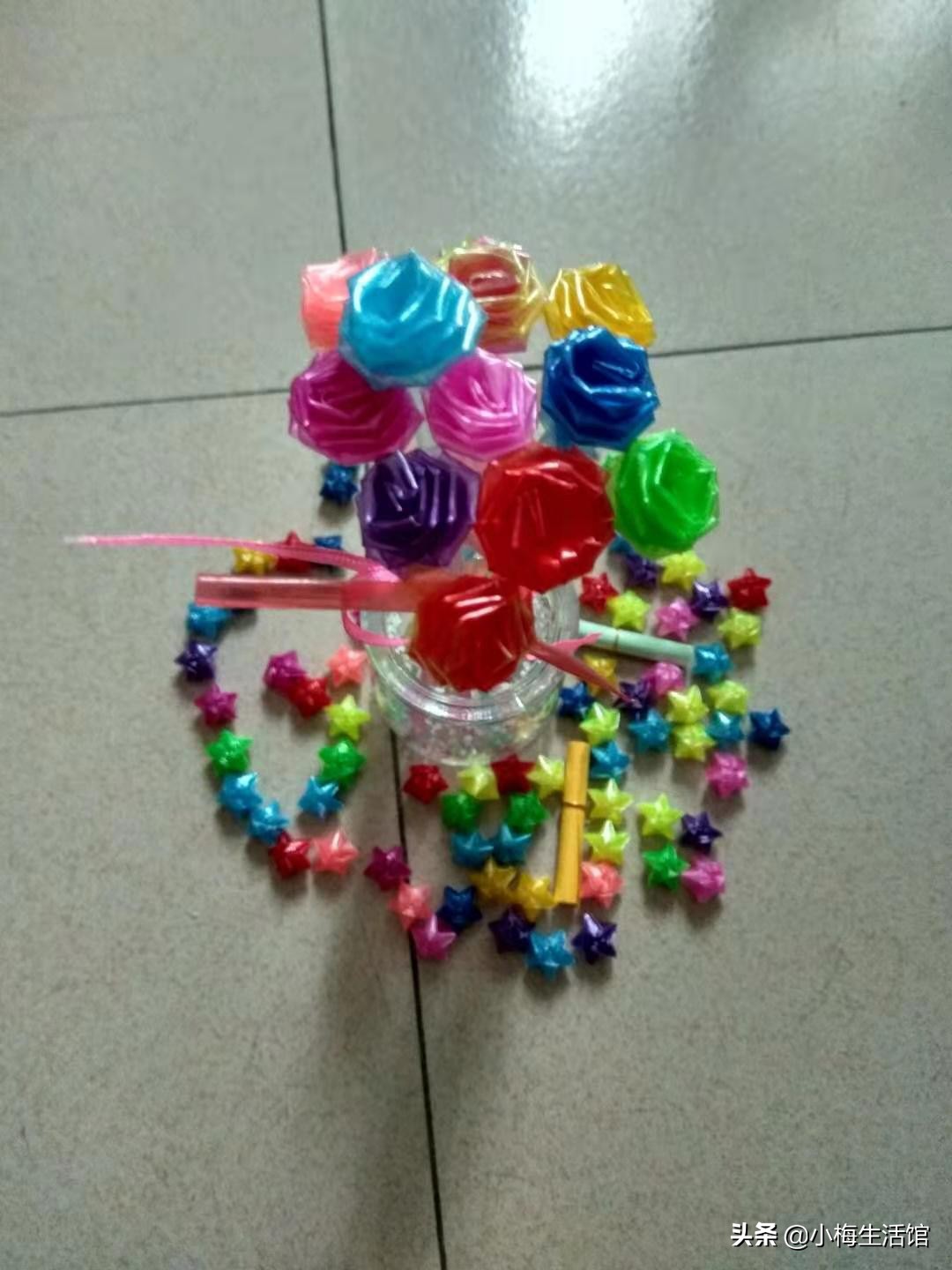 用卫生纸折玫瑰花慢教程,最简单大玫瑰花折法2步