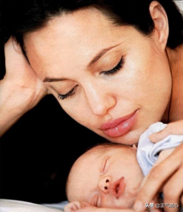 安吉丽娜朱莉女儿希洛在上学吗,安吉丽娜女儿希洛好漂亮