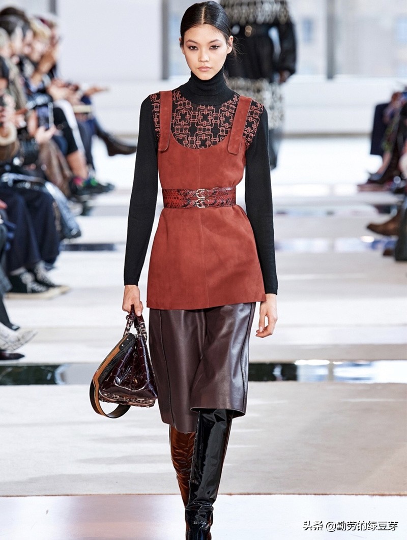 longchamp2017春夏 (恰如其分的自由longchamp2020秋冬)