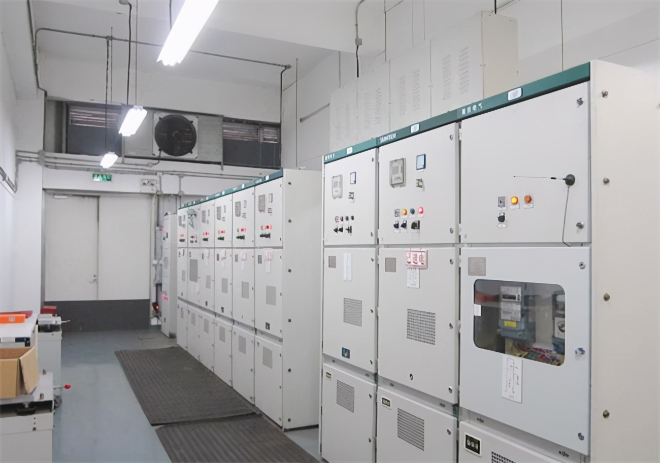 10千伏户外智能断路器什么牌子好,150a的断路器哪个最值钱