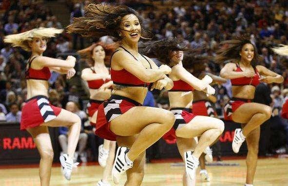 拉拉队为啥不允许穿短裙,nba拉拉队的特别规定