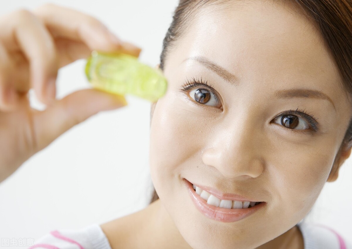 如何消除黑眼圈？送你3个小密招，让你恢复明亮双眼