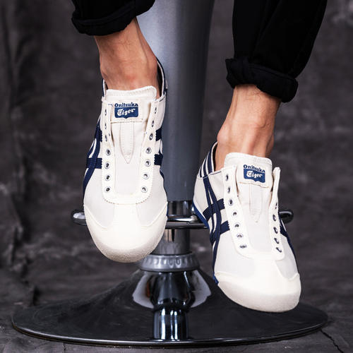 nike低帮板鞋和鬼冢虎哪个好,nike类似鬼冢虎的鞋子