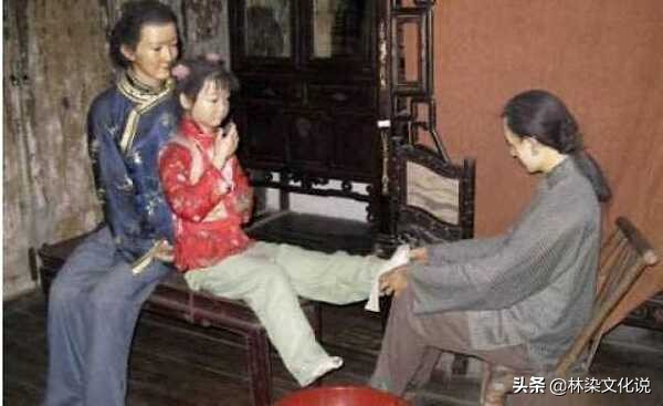 缠足真的是三寸金莲吗,缠足跟裹小脚一样吗